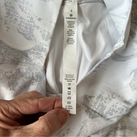 LULULEMON WUNDER UNDER HI RISE 23” LEGGINGS 8 TROPICAL SHADOW STARLIGHT GYM NWOT - Picture 12 of 12